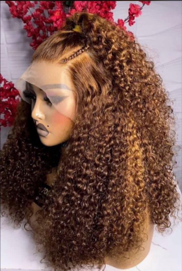 Gracious Hair empire logo