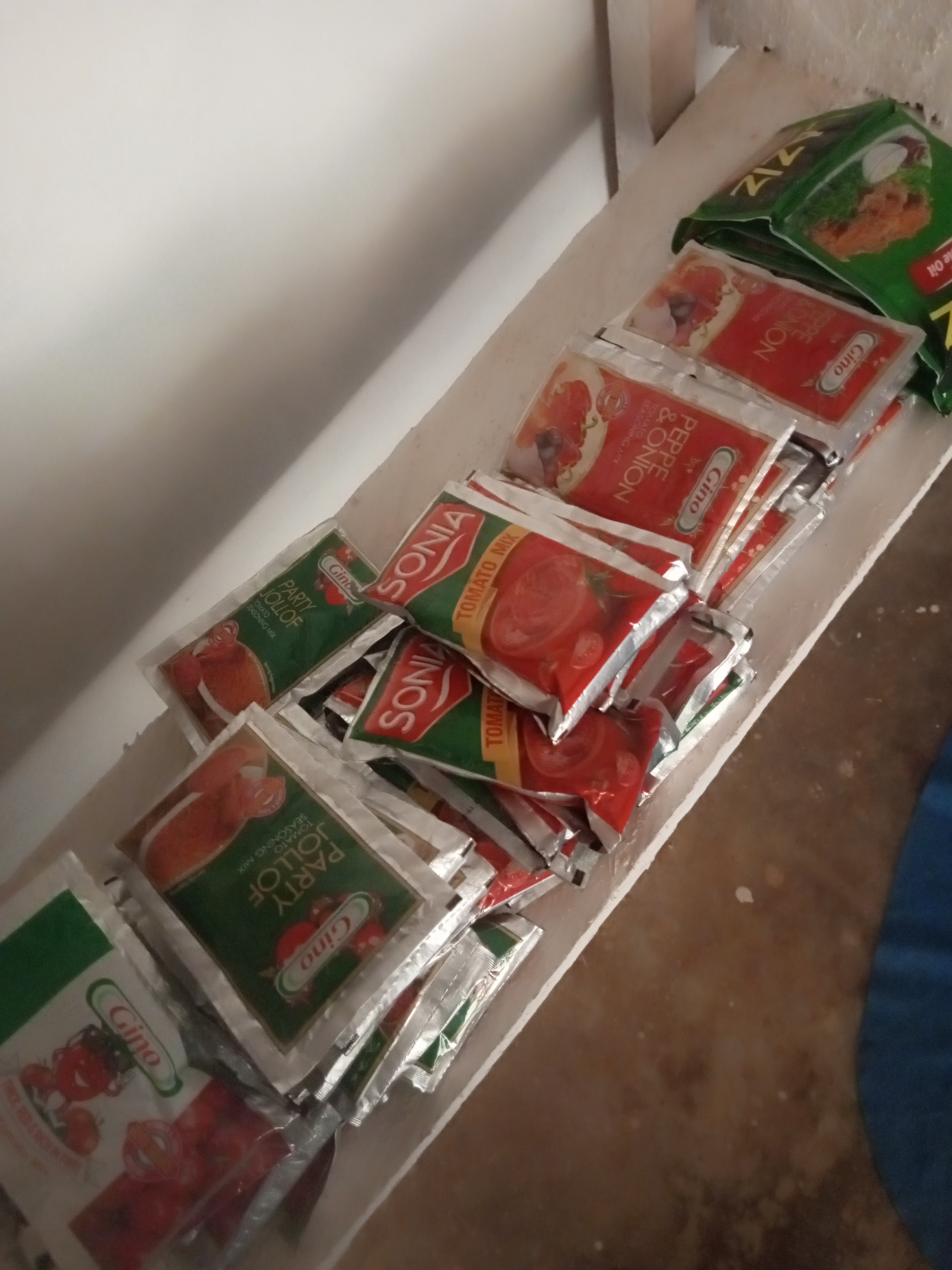 All types of tomatoes