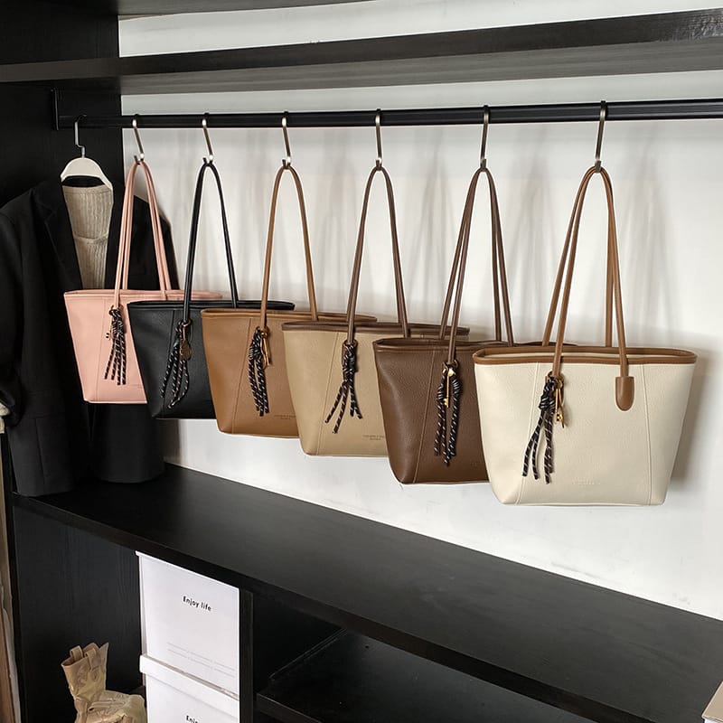 Leather tote bag