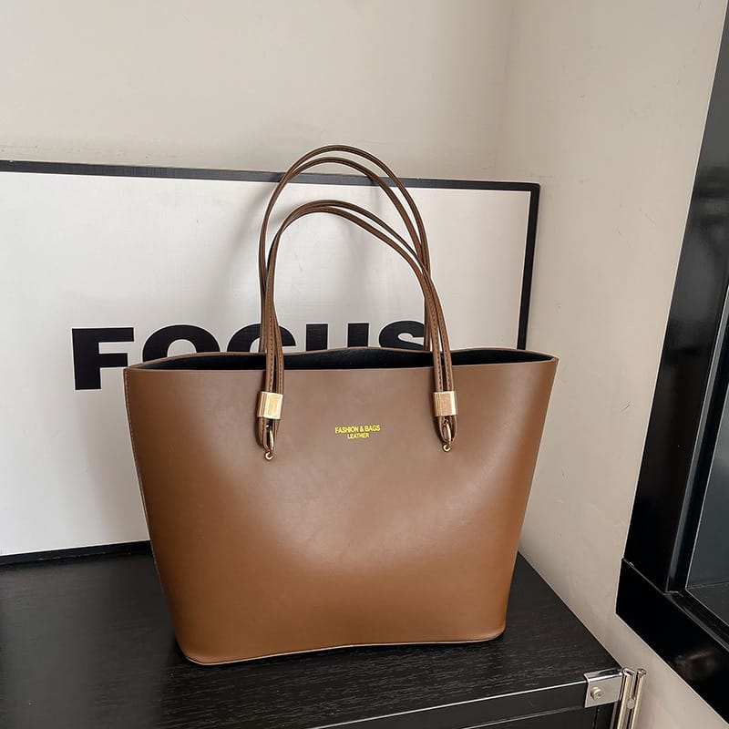 Chic tote bag