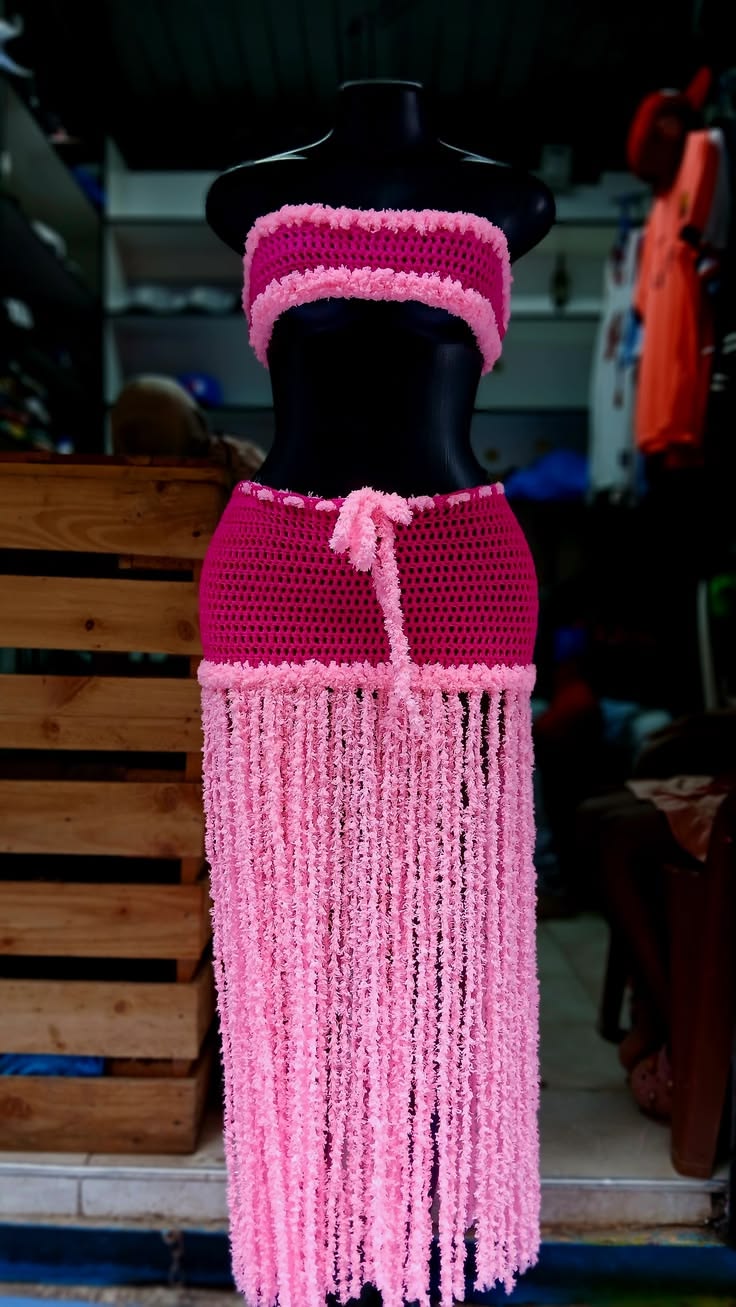 Crochet mini skirt image 1